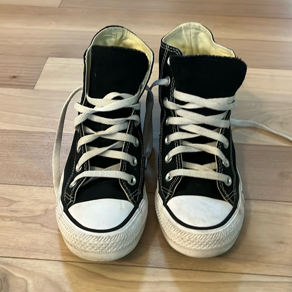 Women’s Converse All Star- Black size 7